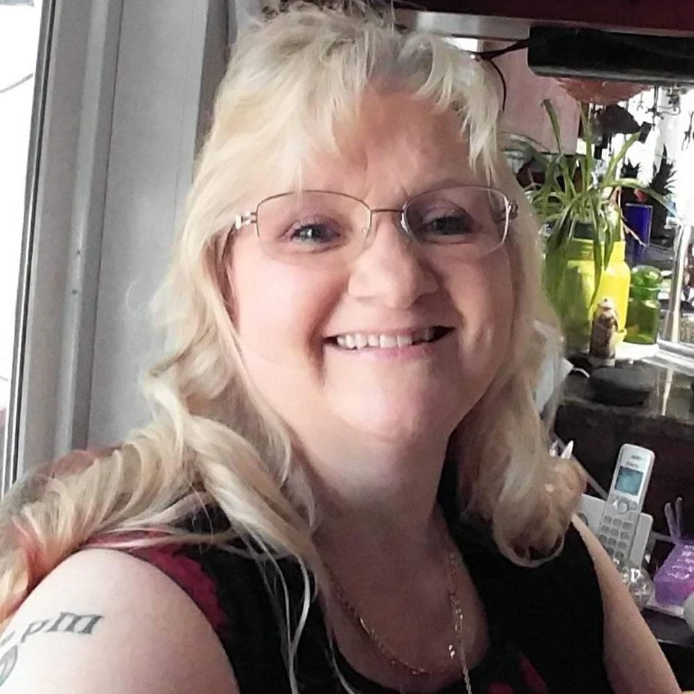 Meet your Posher, Carrie